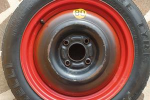 Due ruotini di scorta per auto a 40 euro cadauno.
