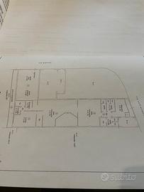 Locale commerciale , su 2 strade