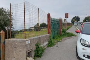 Terreno fronte strada