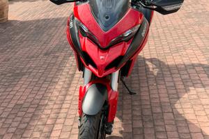 Moto ducati multistrada 1260 red