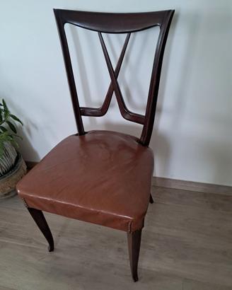 Sedie stile liberty in cuoio