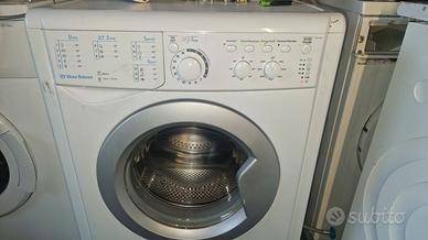 Lavatrice Indesit 9 Kg 1000giri Motore inverer 