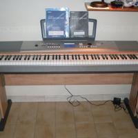 Piano digitale Yamaha DGX 630