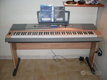 Piano digitale Yamaha DGX 630