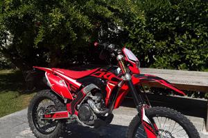 Honda Red moto CRF 450 2018