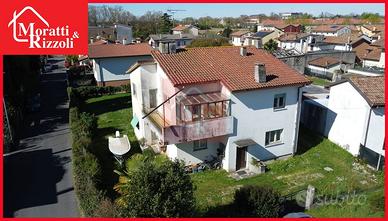Casa singola con ampio giardino a Cervignano del F