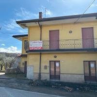 Bifamiliare predisposta per due famiglie