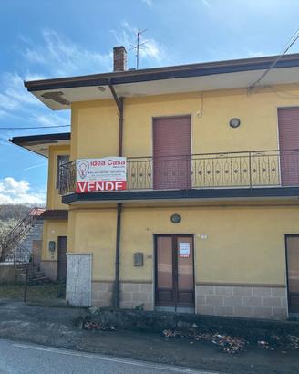 Bifamiliare predisposta per due famiglie