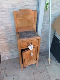 comodino vecchio
