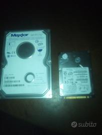 2 Hard disk vintage  in blocco 