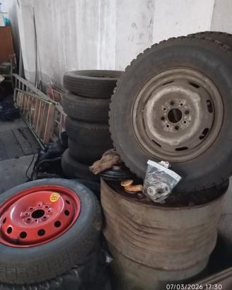 Gomme auto