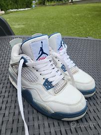 AIR JORDAN 4