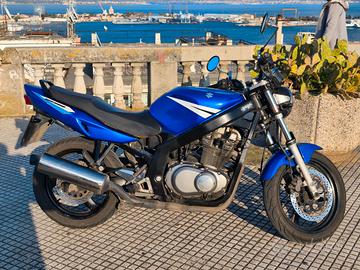 Moto Suzuki GS 500 E