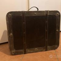 Valigia vintage antica autentica