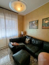 divano angolare in pelle 