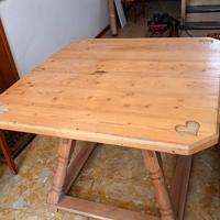 Tavolo stile tirolese