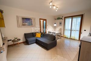 Appartamento moderno con doppi terrazzi in zona se