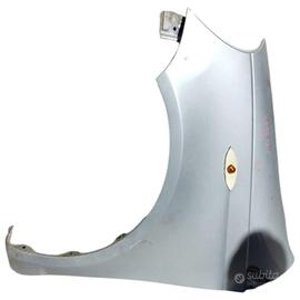 PARAFANGO ANTERIORE SINISTRO TOYOTA Yaris Serie 53