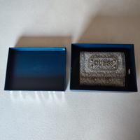 Portafoglio da donna Guess grigio chiaro