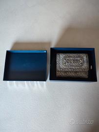 Portafoglio da donna Guess grigio chiaro