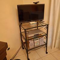 Porta TV  lavorazione artigianale 