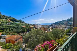 5 LOCALI A RECCO