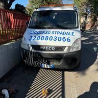 Noleggio auto e servizio H24 carroatrezzi