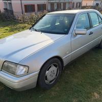 Mercedes c200 impianto gpl e gancio di traino