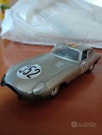 Jaguar XK - E, 1/25 - vintage 