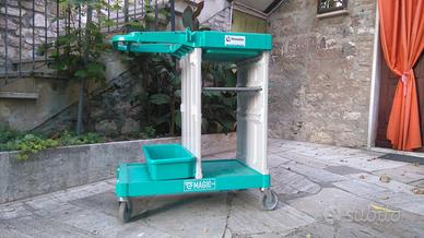 carrello per pulizie