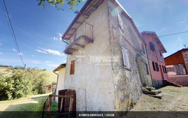 Casa indipendente nel cuore di un borgo caratteris