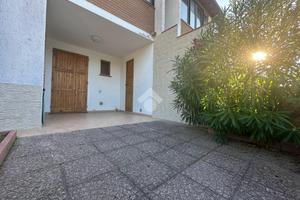 3 LOCALI A COMACCHIO