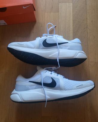 Scarpe Nike Air Zoom Vomero 16 running corsa 45,5