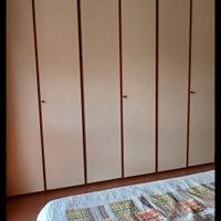 Armadio a 6 ante, doppia stagione 