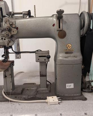 Macchina da cucire a colonna  DÜRKOPP 937-103