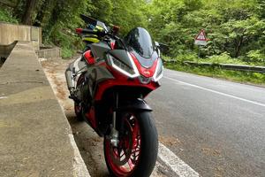 Aprilia Tuono 660