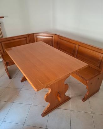 tavolo con cassapanca in legno