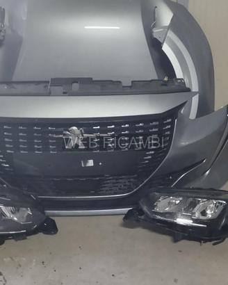 Peugeot 208 musata frontale 2021 2022