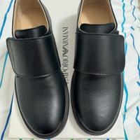 Scarpe Armani nuove bambino 33