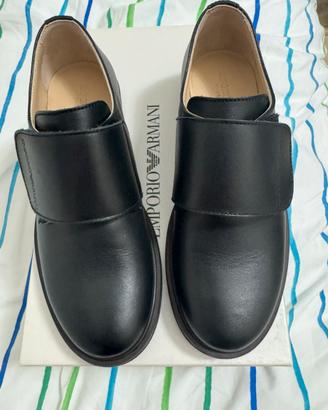 Scarpe Armani nuove bambino 33