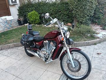 Suzuki Intruder 800