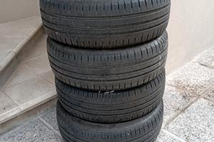 N. 4 PNEUMATICI GOODYEAR 185/55R15