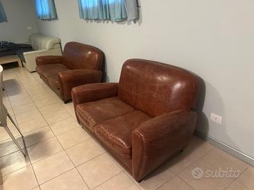 Divani in Cuoio 2 posti e 3 posti