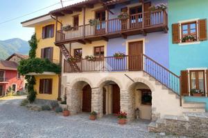 CASA DI CORTE A CUMIANA