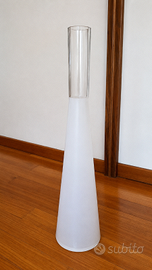 Vaso decorativo alto in vetro – design moderno