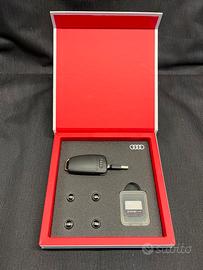 Kit Audi tappi coprivalvole, usb e sd card nuovo
