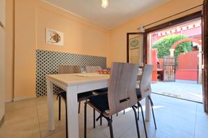 Bilocale ristrutturato con cortile fronte e retro