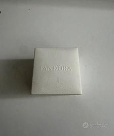 Anello Pandora