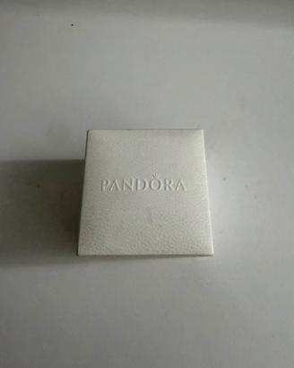 Anello Pandora