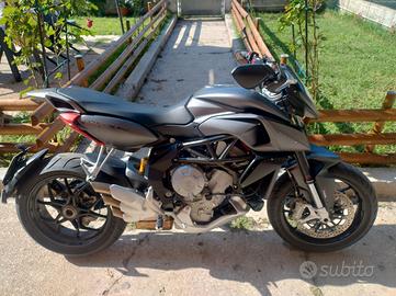 MV Agusta Rivale 800